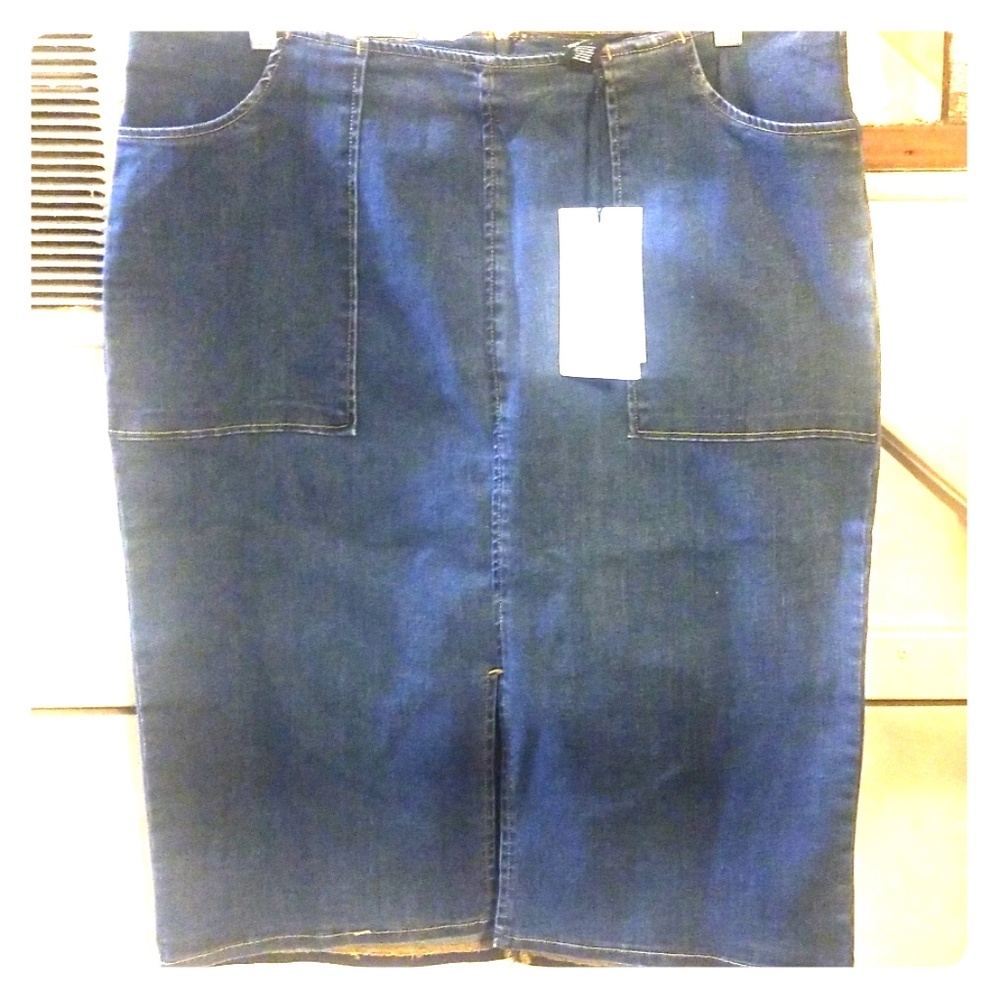 Denim skirt